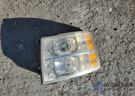 2010 Chevrolet Silverado C1500 z USA, uszkodzony, nr VIN 1GCSCPEA1AZ102995